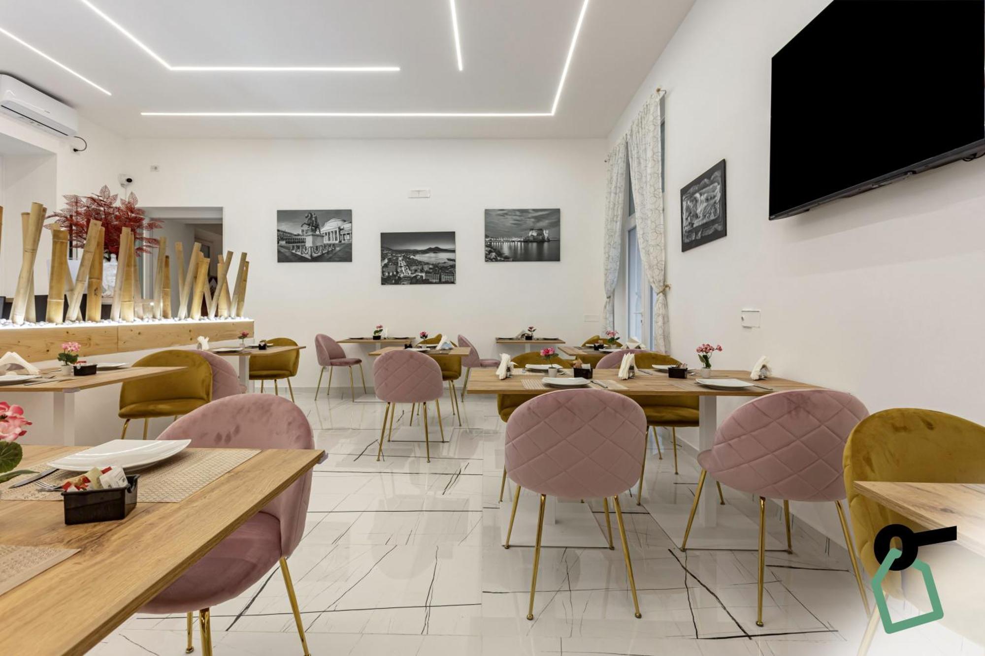 Hotiday Room Collection - Napoli Sant'Arcangelo Εξωτερικό φωτογραφία