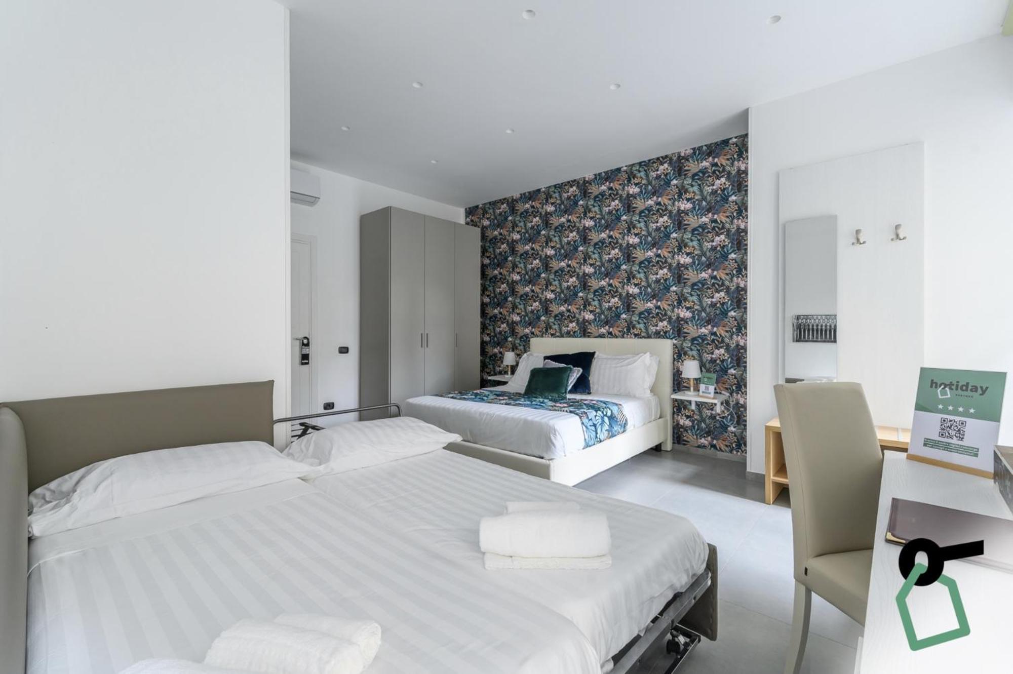 Hotiday Room Collection - Napoli Sant'Arcangelo Εξωτερικό φωτογραφία