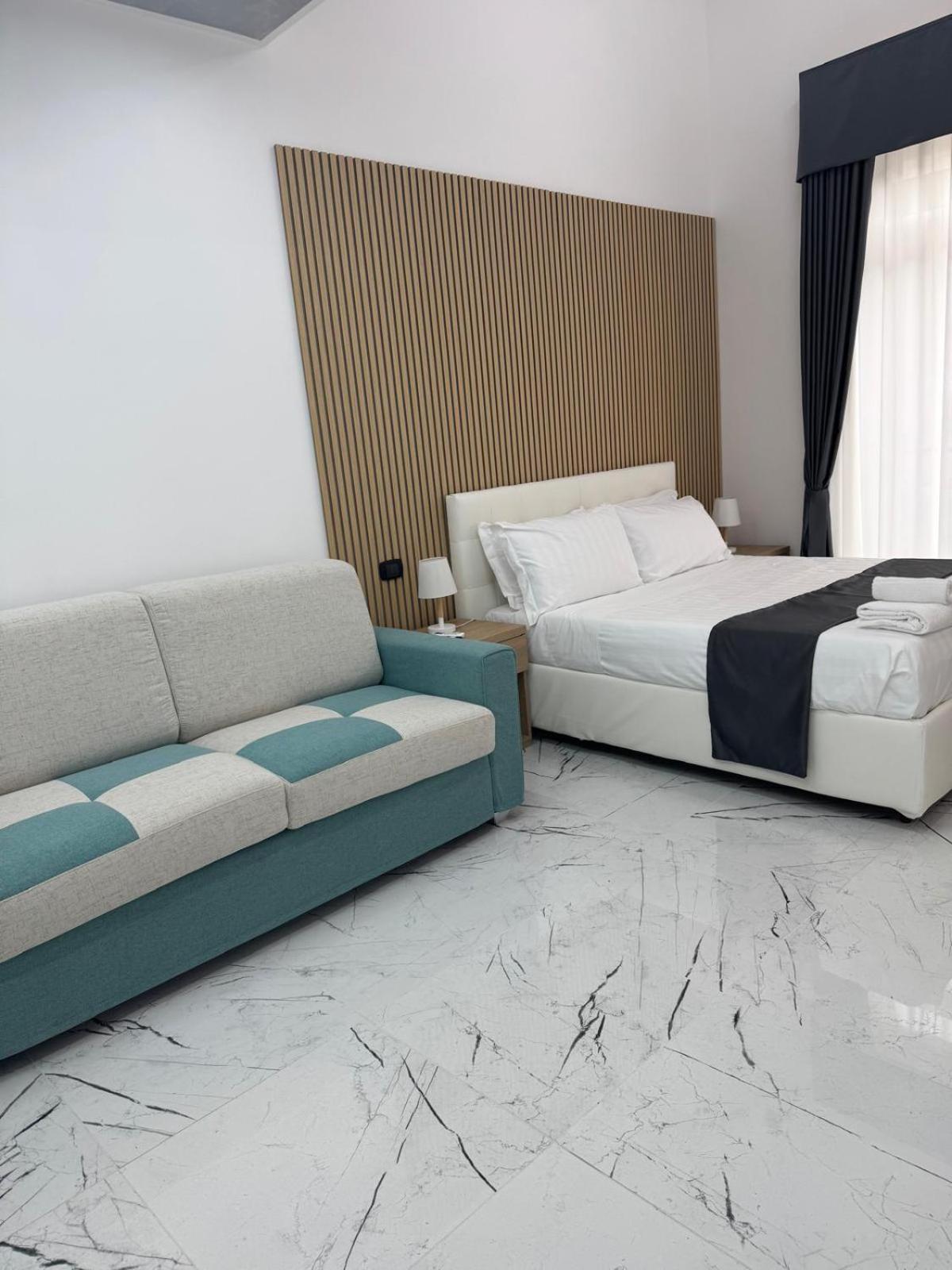 Hotiday Room Collection - Napoli Sant'Arcangelo Εξωτερικό φωτογραφία